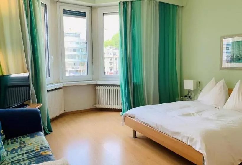 ホテル Residence Zum Löwen