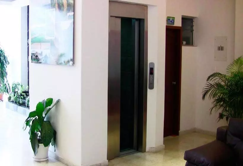 Hotelli Santris