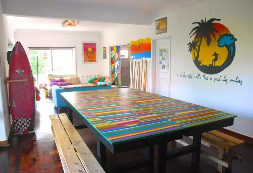 Carcavelos Sun & Stay Hostel