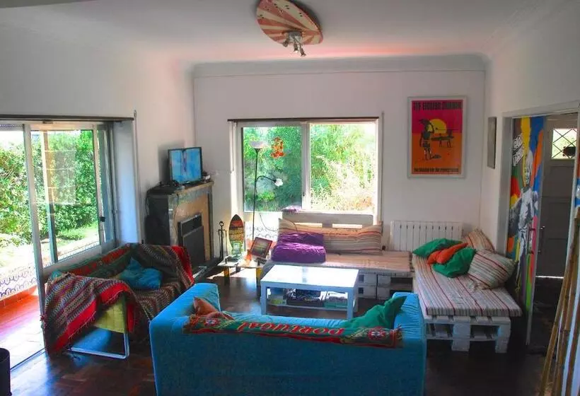 Carcavelos Sun & Stay Hostel