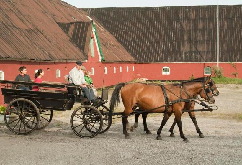 Holtegaard Bed & Breakfast