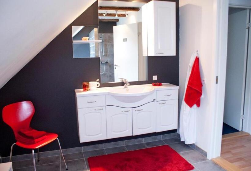 Holtegaard Bed & Breakfast