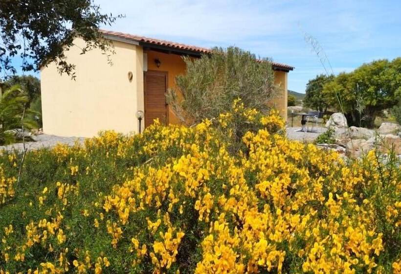 فندق Agriturismo Rocce Bianche   Bungalows