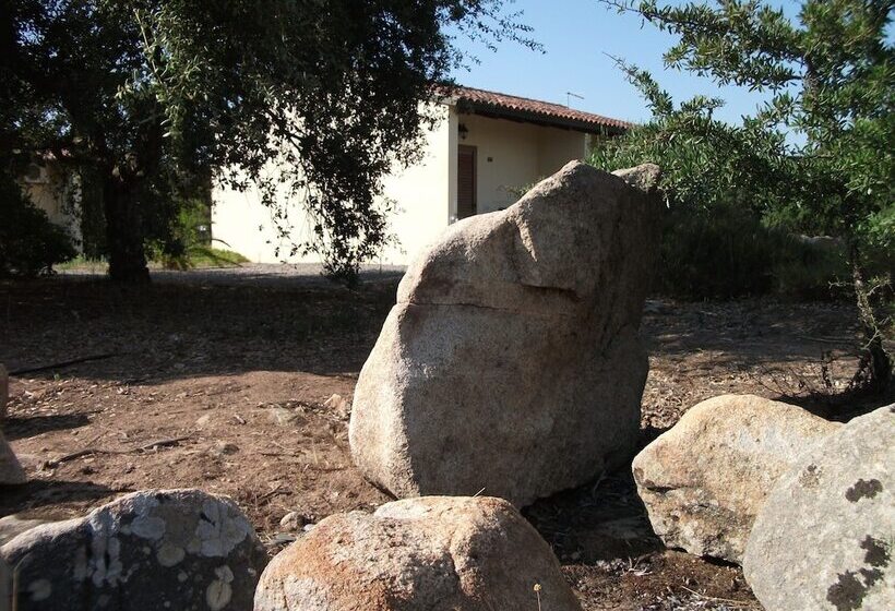 فندق Agriturismo Rocce Bianche   Bungalows