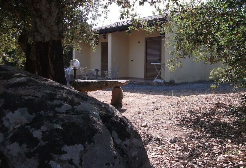 فندق Agriturismo Rocce Bianche   Bungalows