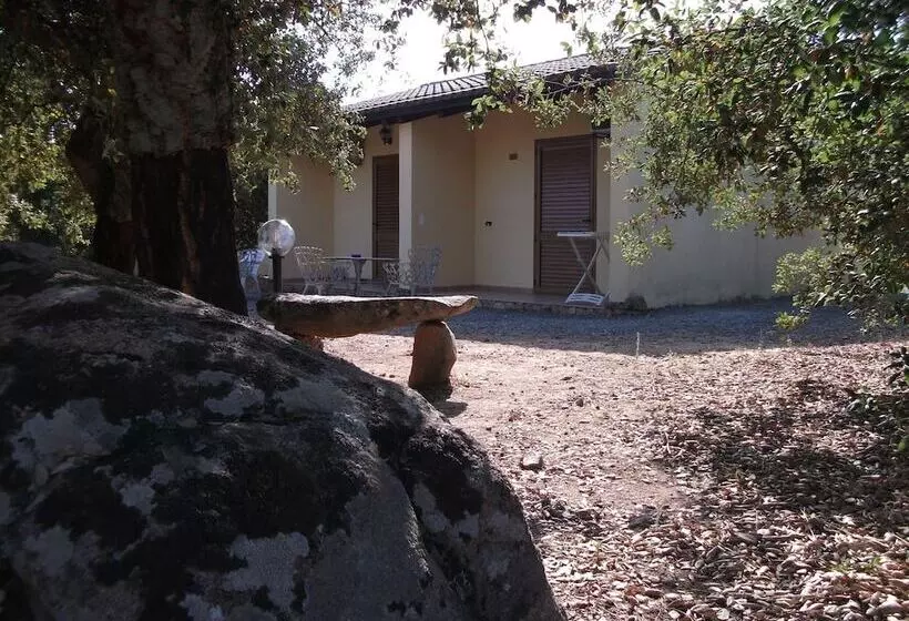 ホテル Agriturismo Rocce Bianche   Bungalows