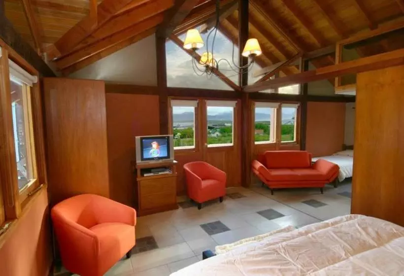 هتل Aires Del Beagle Apartment