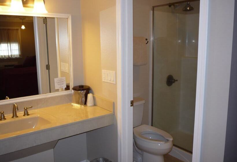 酒店 Arthur S Country Inn