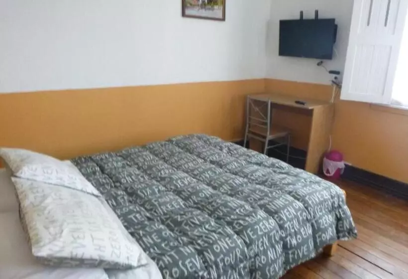 Hotelli B&b Patrimonial Little Castle