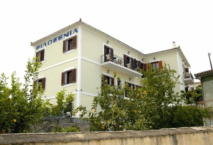 Отель Filoxenia Studios