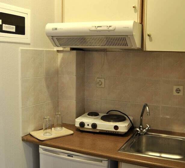 Отель Filoxenia Studios