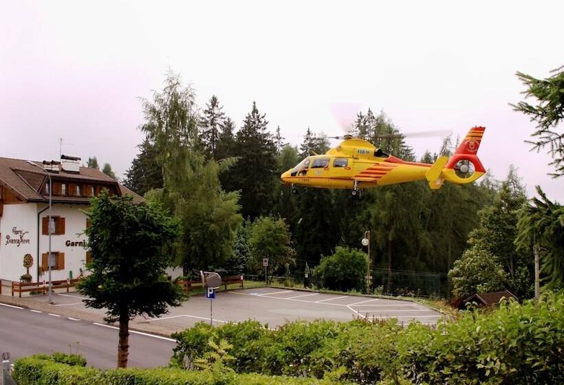 ホテル Garni Biancaneve Ruffrè Mendola