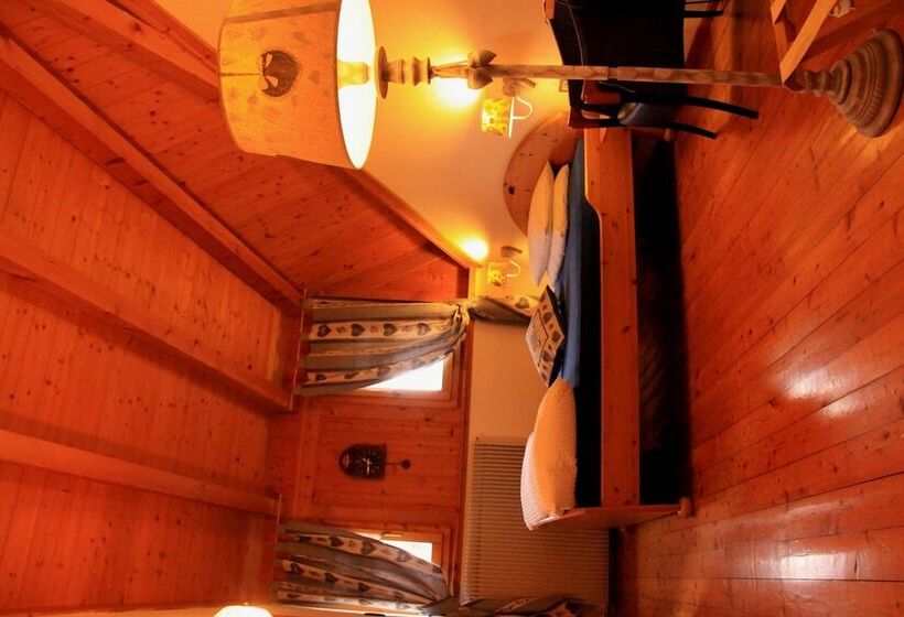 ホテル Garni Biancaneve Ruffrè Mendola