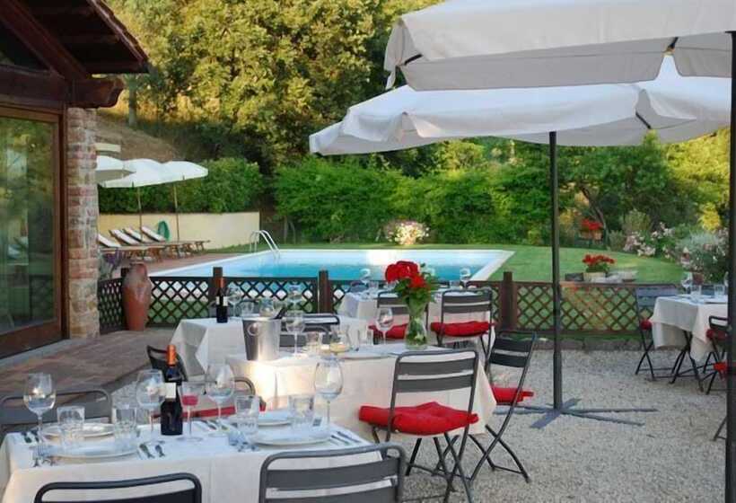 ホテル Il Poggiolo Di Parrano