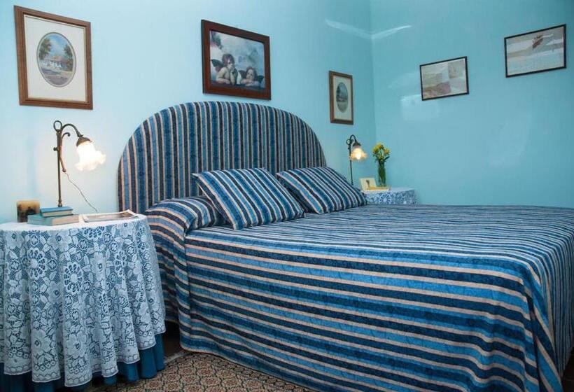 ホテル Il Poggiolo Di Parrano