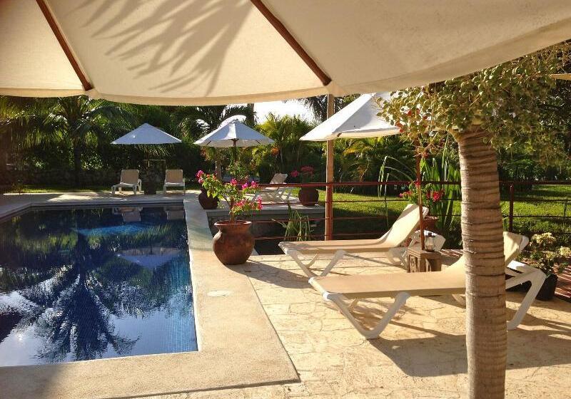 בית מלון כפרי Montelaguna Boutique