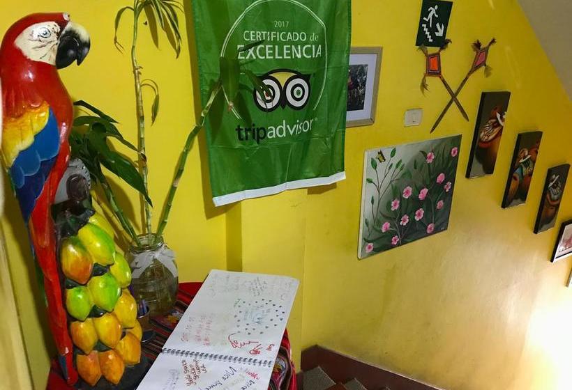 هتل Lima Airport Hostel