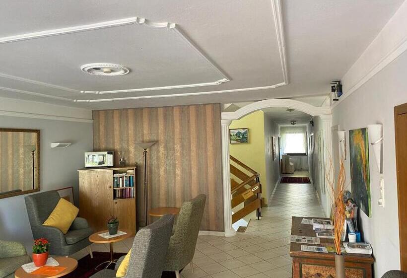 Hotel Pension Carinthia