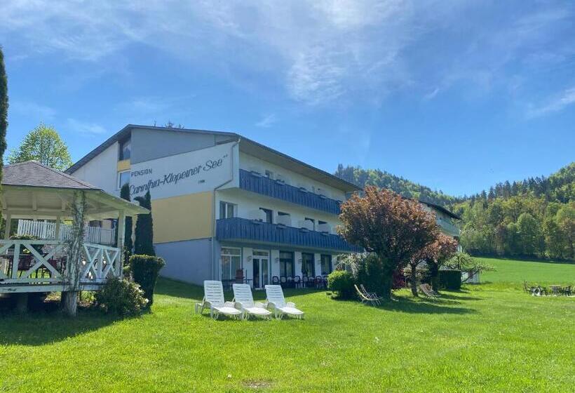 Hotel Pension Carinthia