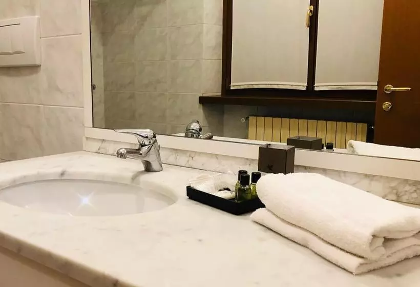 ホテル Rege Residence Milano Linate