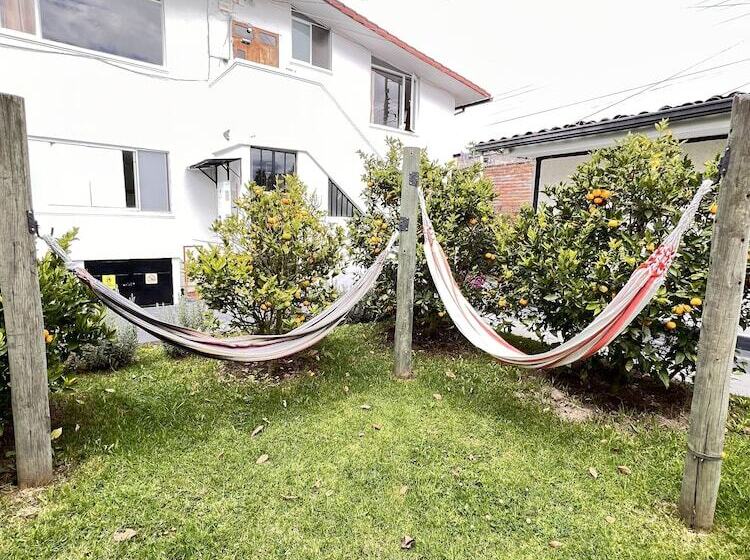 Hotel Springhills Quito Airport