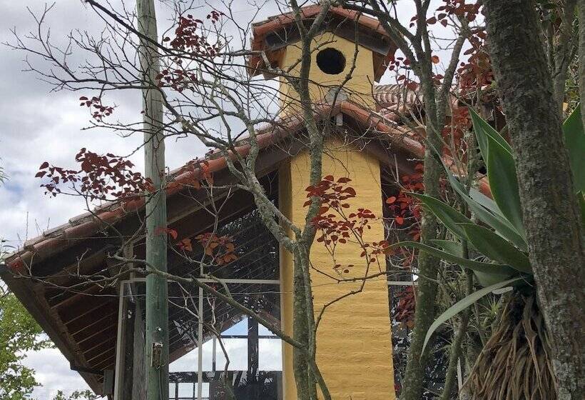 Hotel Springhills Quito Airport