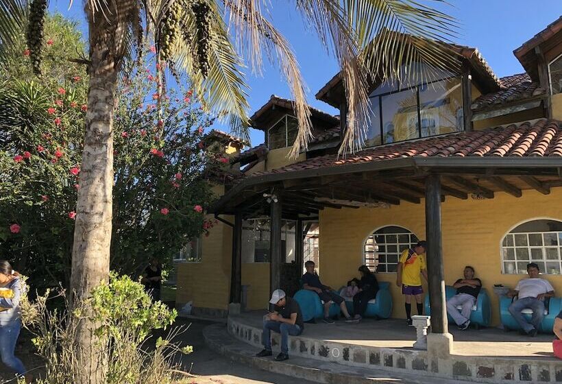 Hotel Springhills Quito Airport