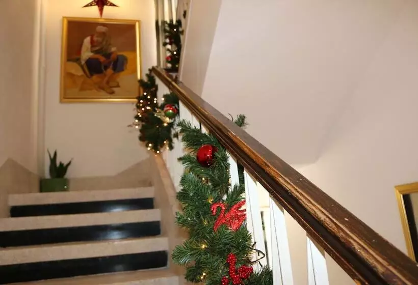 هتل Villa Dia Guesthouse