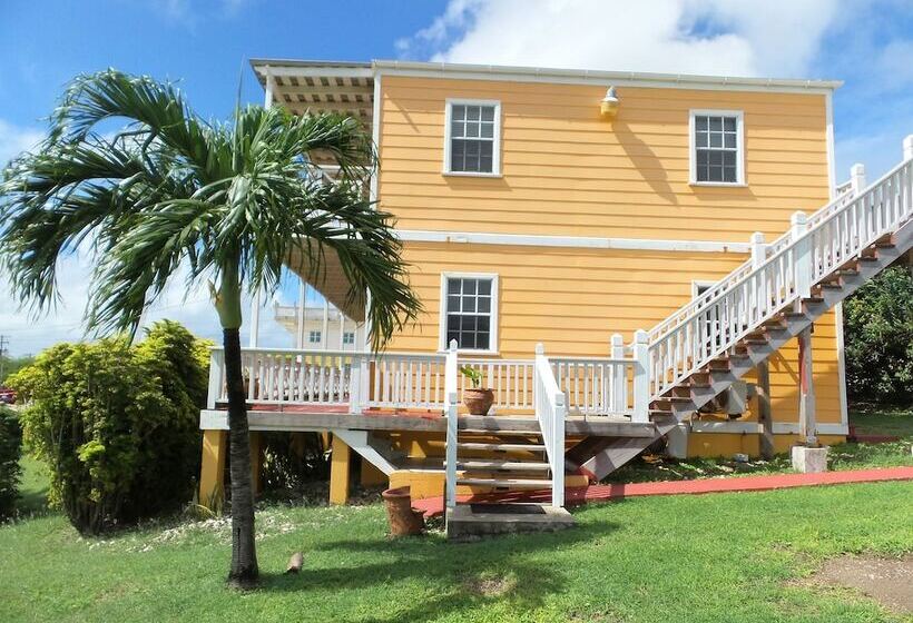 هتل Wind Chimes Inn