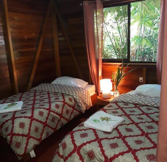 ベッドアンドブレックファースト Cabinas Nirvana Ecolodge