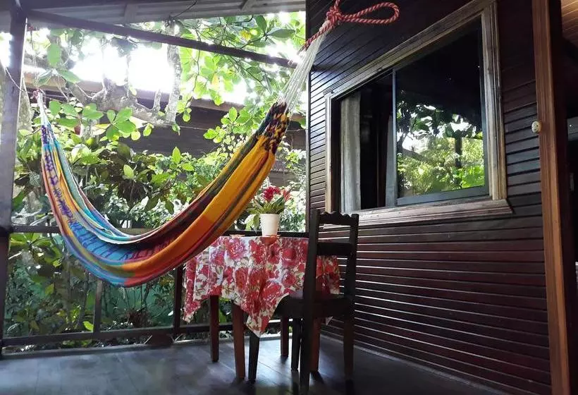 تختخواب و صبحانه Cabinas Nirvana Ecolodge