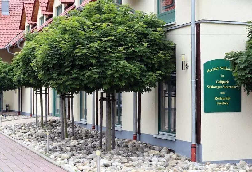 Hotelli Apartments Golfpark Schlossgut Sickendorf
