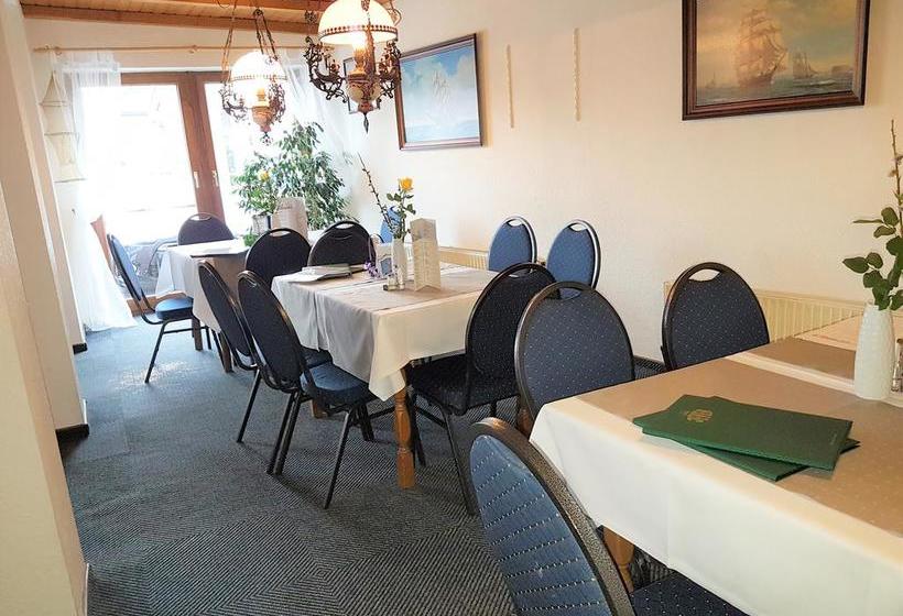 ホテル Restaurant Cafe Caro