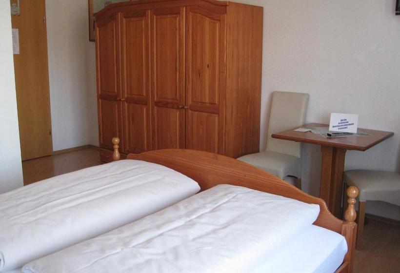 ホテル Restaurant Cafe Caro