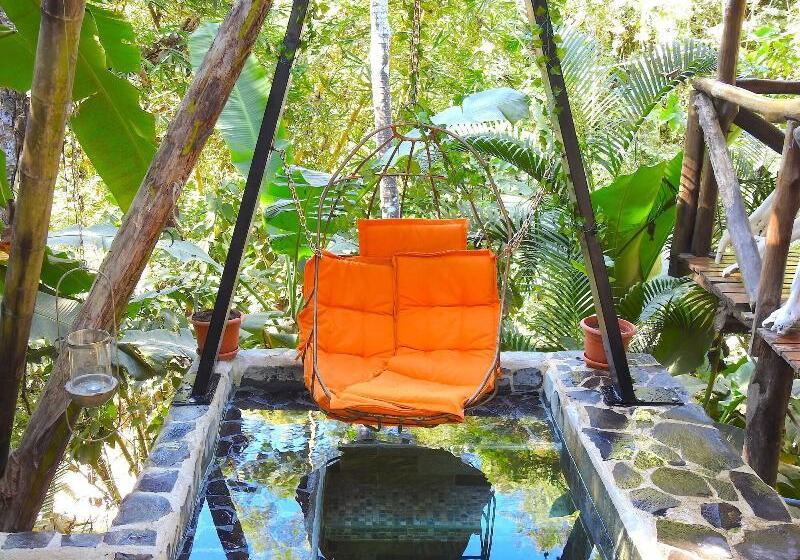 هتل Canaima Chill House