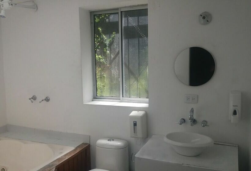 Hotel Hostal Casa Ram