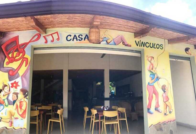 هتل Casa Vínculos