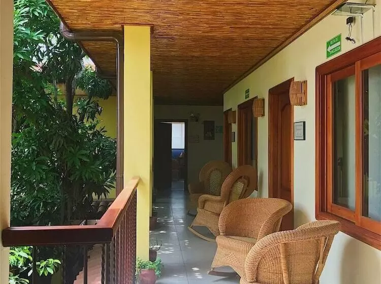 هتل Casa Vínculos