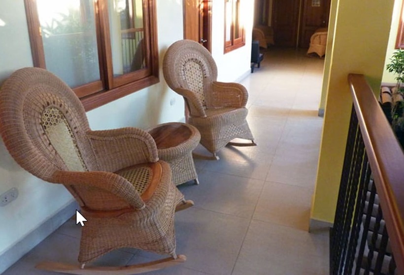 هتل Casa Vínculos