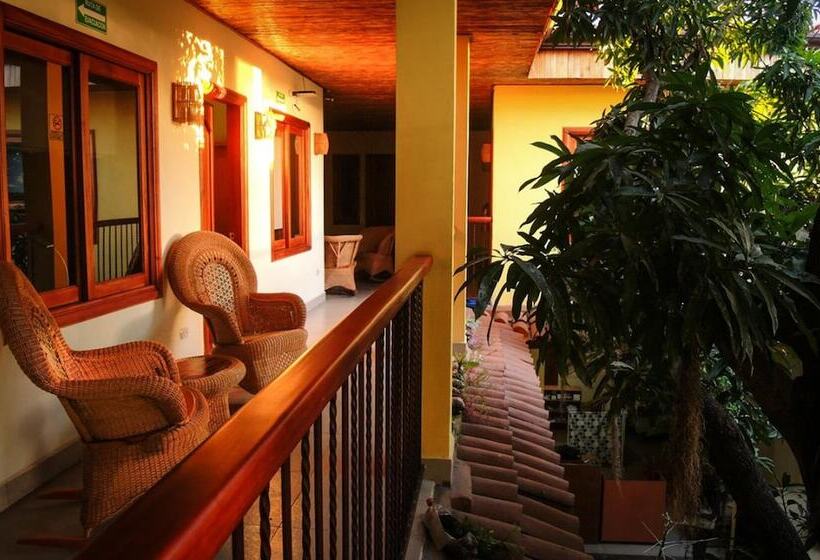 هتل Casa Vínculos