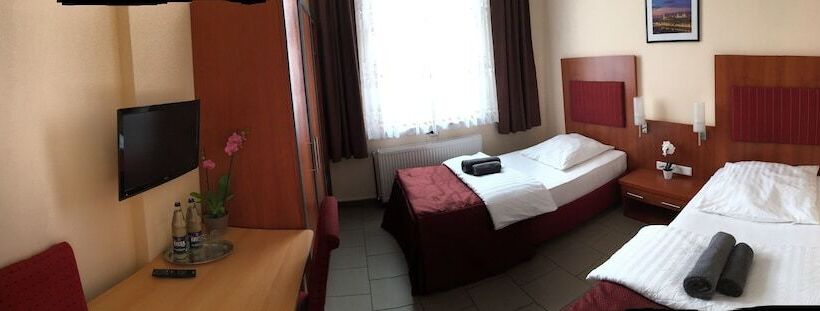 Отель Jelinski Beherbergungsstätten