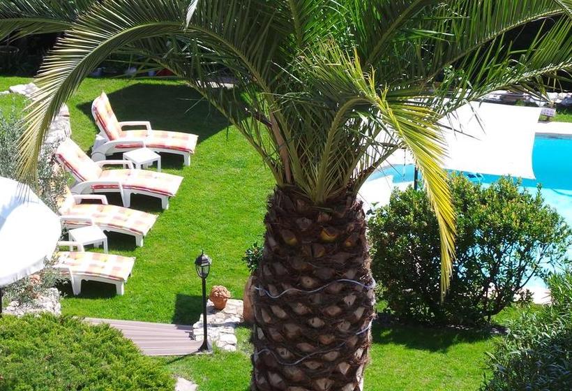 בית מלון כפרי La Bastide Des Anges