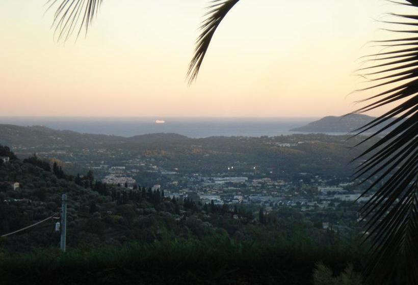 בית מלון כפרי La Bastide Des Anges