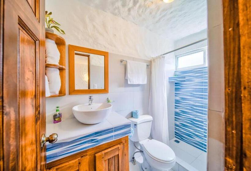 Отель Ola Bonita Beachfront Apart