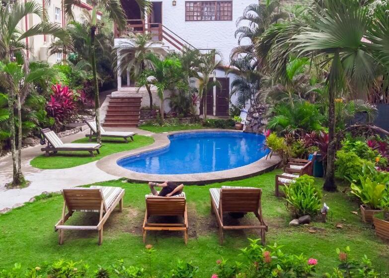 Отель Ola Bonita Beachfront Apart