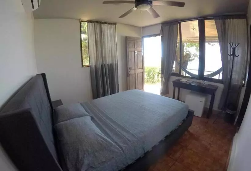 ホテル Pacheco Tours Beach Cabins