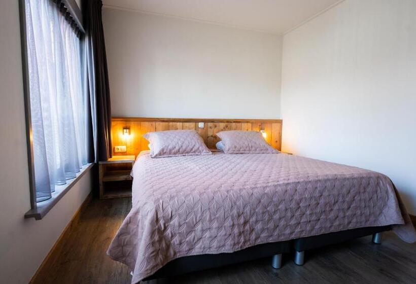 ホテル Restaurant De Jong