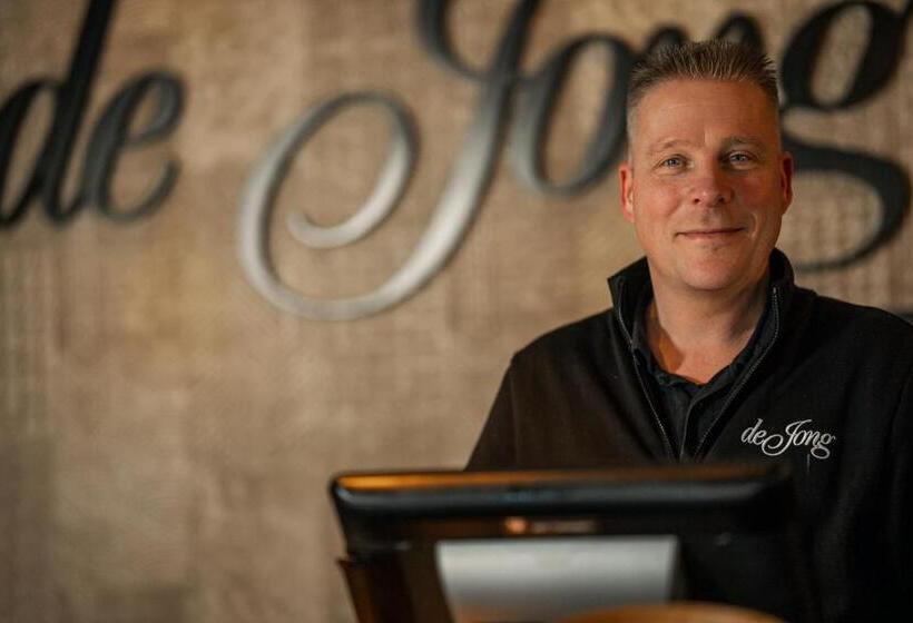 ホテル Restaurant De Jong