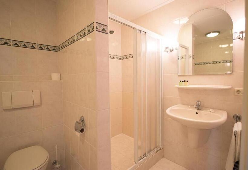 ホテル Restaurant De Jong