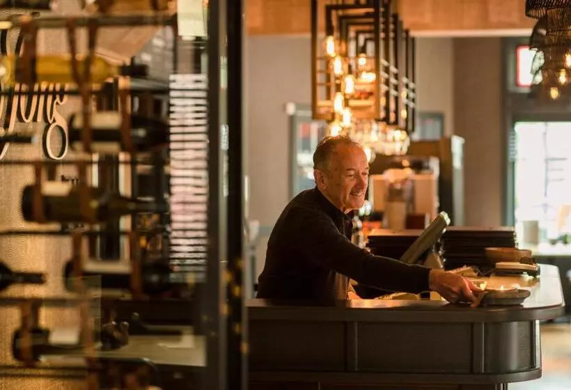 Hotelli Restaurant De Jong